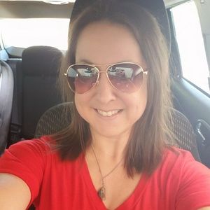 Meet your Posher, Tiffany